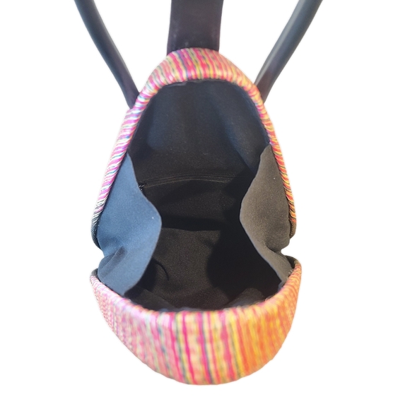 Like New Woven Straw Hand Bag Hard Shell - Picture 6 of 11
